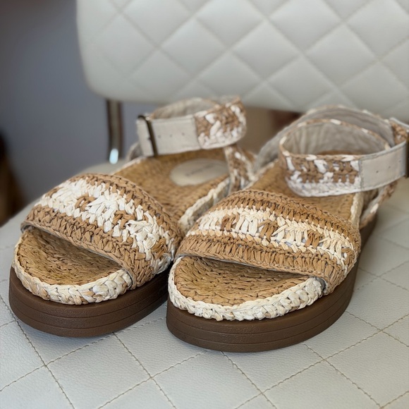 Free People Roma Raffia Sandals - Picture 2 of 6
